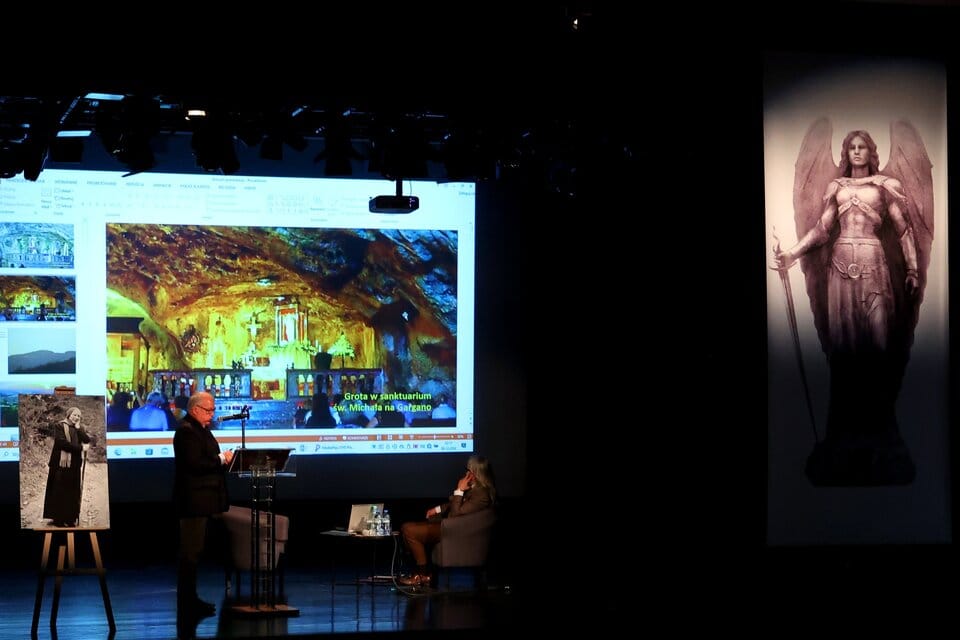 Święty Michał Archanioł. Miecz i Tarcza