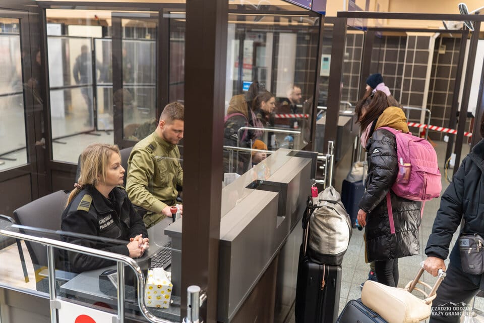 Podwojono liczbę kabin kontrolerskich na kolejowym przejściu granicznym