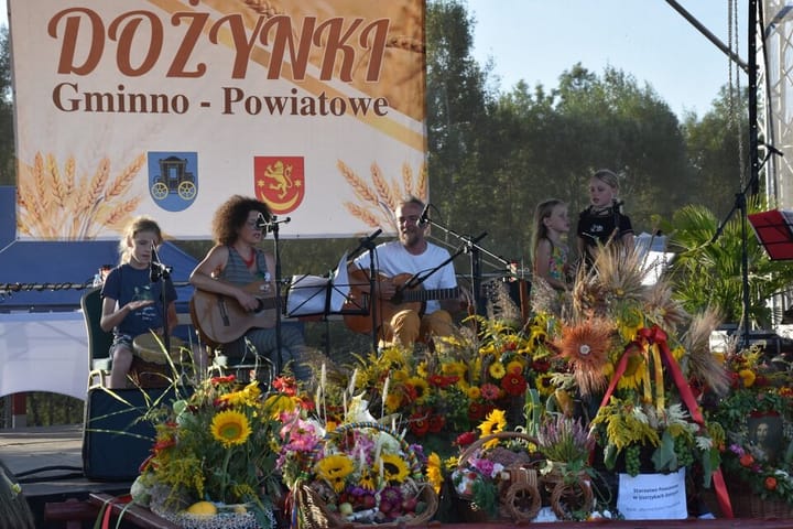 Sołectwo Czarna Dolna świeci przykładem!