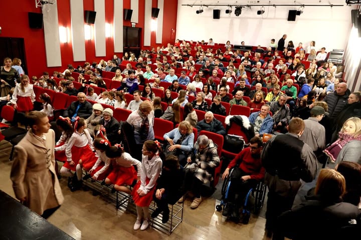 Spektakl i koncert w Ustrzyckim Domu Kultury